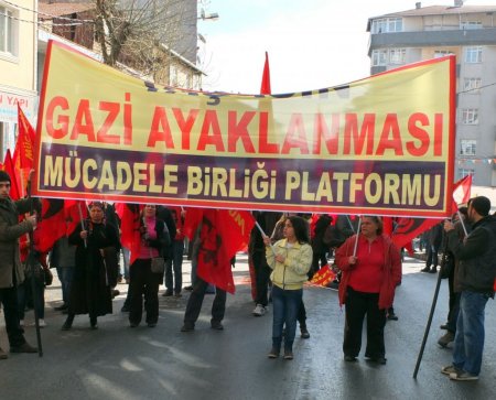 Gazi olaylarında ölenler anılıyor