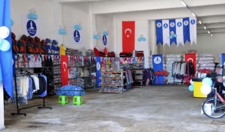 Gaziantep Deniz Feneri Gezici Giyim Mağazası Açıldı