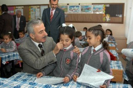 Gaziantep Valisi Kamçı: Okulun Her Bireyin Hayatında Ayrı Bir Yeri Var