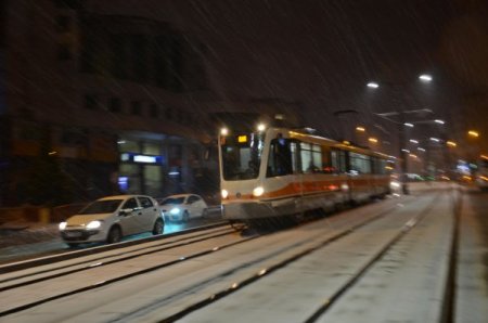 Gaziantep'e mevsimin ilk karı düştü