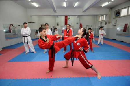 Gaziantep'li karateciler, milli takım kampına gidiyor