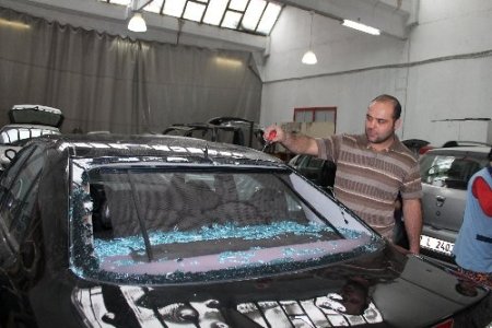 Gazianteplileri dolu vurdu, sanayide araç kuyruğu oluştu