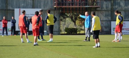 Gaziantepspor'da paralarını alan futbolcular antrenmana çıktı