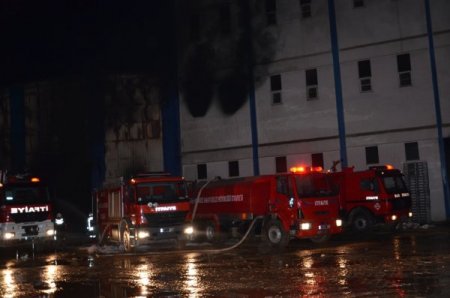 Gaziantep’te bulgur fabrikasında yangın (2)