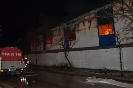 Gaziantep’te bulgur fabrikasında yangın (2)