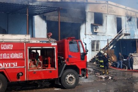Gaziantep'te iplik fabrikasında yangın çıktı