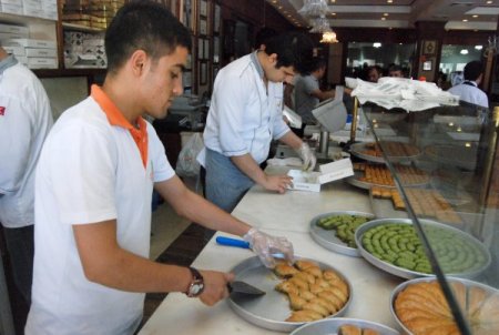 Gaziantep'te Milli Tatlı Baklava İçin Yoğun Mesai Başladı