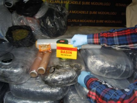 Gaziosmanpaşa’da 126 kilogram esrar ele geçirildi
