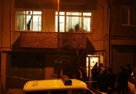 Gaziosmanpaşa'da Doğalgaz Zehirlenmesi: 3 Ölü (2)