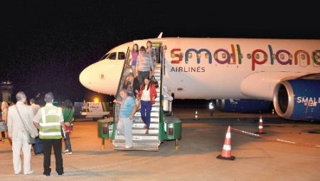 Gazipaşa Havalimanı’na ilk Airbus A320 indi