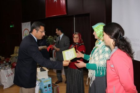 Gazipaşalı kadın çiftçiler yarıştı