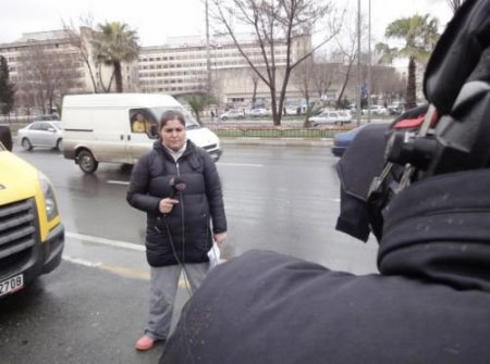 Gazze'ye Giden Yardım Gemisindeki Bayan Muhabir İsrail Vahşetini Anlattı