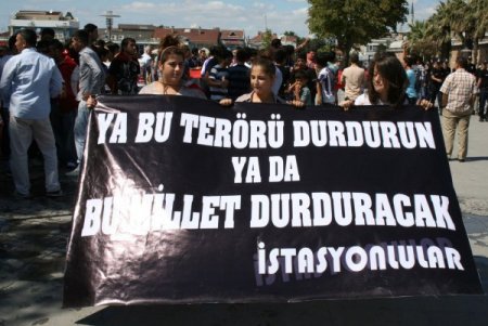 Gebze'de facebook üzerinden organize olan grup terörü lanetledi