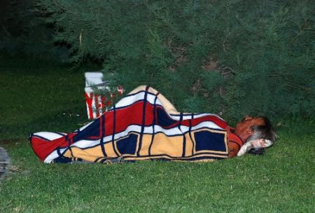 Gece Sıcaktan Bunalan İzmirliler Deniz Kenarına Koştu