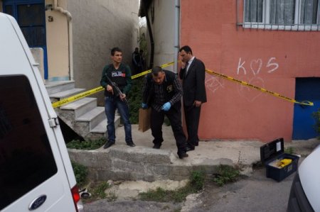 Gecekondu bahçesinde bomba bulundu