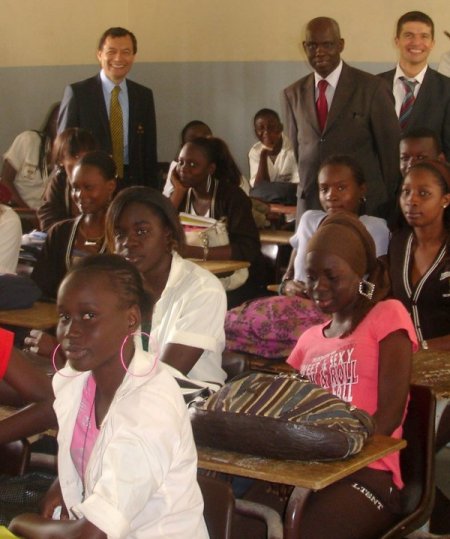 Gediz Üniversitesi, Dolaştığı Ülkelerde Expo 2020 İçin İzmi'e Destek İstiyor