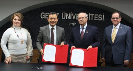 Gediz Üniversitesi, Panama’da Türkçe Öğretiyor