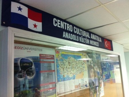 Gediz Üniversitesi, Panama’da Türkçe Öğretiyor