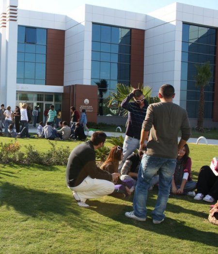 Gediz Üniversitesi'ne Bin 325 Kontenjan İçin 23 Bin 681 Genç Başvurdu