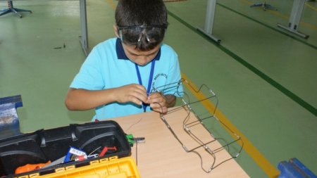 Geleceğin Mühendisleri Kursta Tecrübe Kazanıyor