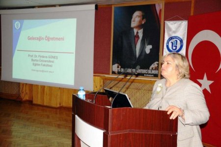 Geleceğin öğretmenini 10 kat daha akıllı nesiller bekliyor