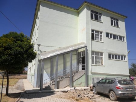 Gelendost İmam Hatip Okulu, yeniden kendi binasında