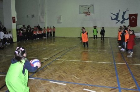 Geleneksel çocuk oyunları Ankara'da yaşatılacak