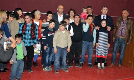 Geleneksel Japon kağıt tiyatrosu Batman’da gösteri yaptı