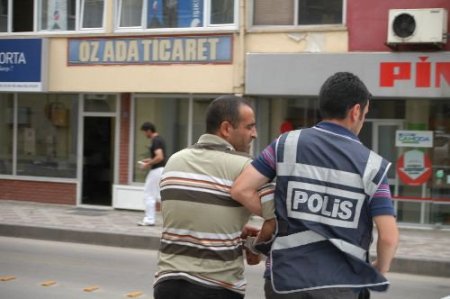 Gemlik Açık Cezaevinden Firar Eden Mahkum Kocaeli'nde Yakalandı