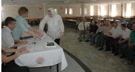 Gemlik Esnafı Çarşı Alışveriş Merkezi'ndeki Dükkanlar İçin Kura Çekti