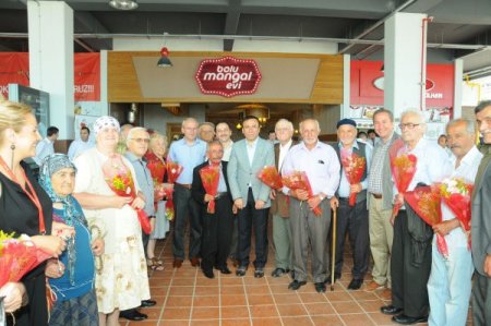 Genç: Babalarımız, Aile Ve Toplum Hayatının Temel Direğini Oluşturuyor