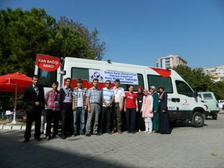 Genç Beyinler Topluluğu'ndan kan bağışı kampanyası