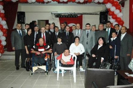Genç: Engellilerin Çoğu Bırakın Haklarından Yararlanmayı Dışarı Bile Çıkamıyor