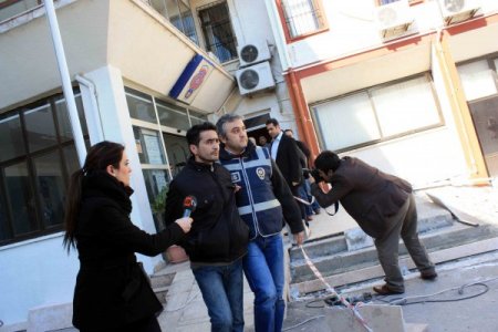 Genç Kızı Öldüren Zanlılar, Cesedin Yerini Değiştiremeden Yakalandı