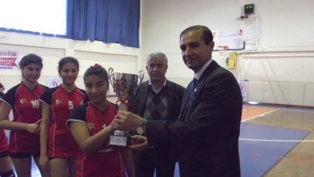 Genç Kızlar Voleybol Şampiyonu Besni Belediye