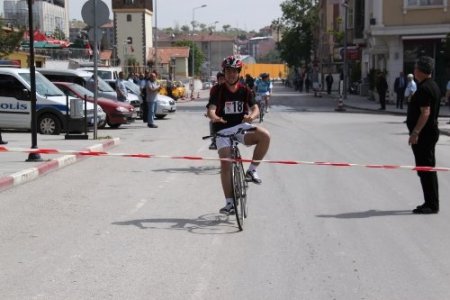 Genç pedallar yarıştı