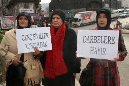 Genç Siviller Gönüllüleri, 4 Emekli Orgeneral Hakkında Suç Duyurusunda Bulundu