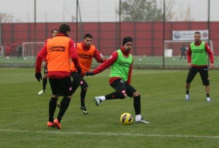 Gençlerbirliği, günü çift idmanla tamamladı