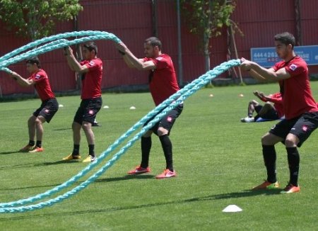 Gençlerbirliği, Trabzonspor maçının mesaisine başladı
