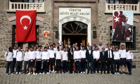 Gençlerbirliği'nden tarihe saygı