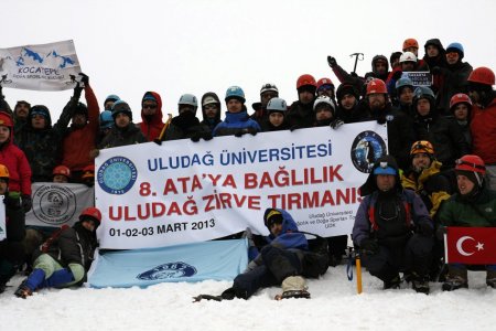 Gençlerden Ata’ya bağlılık tırmanışı