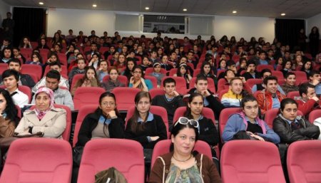 Gençlere, mutluluk için ‘kendinizi tanıyın’ tavsiyesi