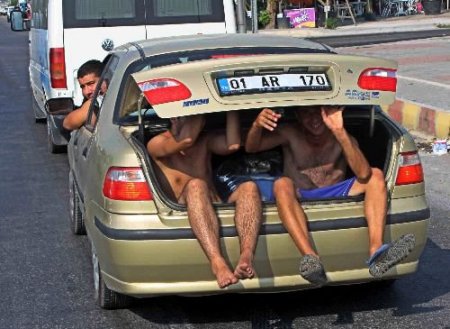 Gençlerin Korkutan Yolculuğu
