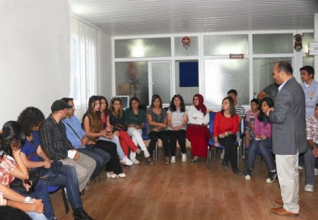 Gençlik Hizmetleri İl Müdürü Demir, gençleri dinledi