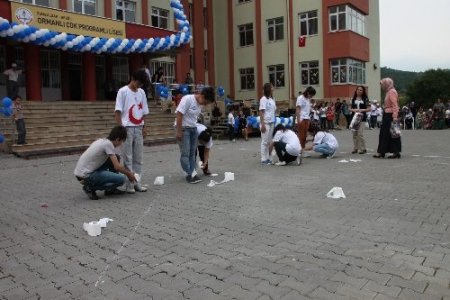 Gençlik şöleninde belde halkı ve öğrenciler doyasıya eğlendi