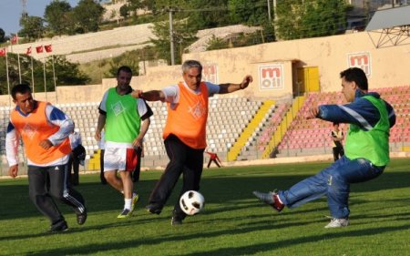 Gençlik Turnuvasında Vali’den Gol Şov