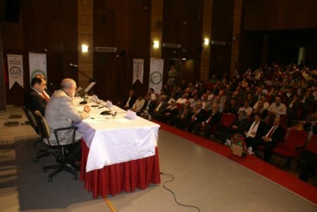 Gençlik Ve Eğitim Konferansı Büyük İlgi Gördü