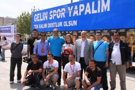 Gençlik ve Spor Bakanlığı’nın Gençlik TIR'ı Samsunlularla buluştu