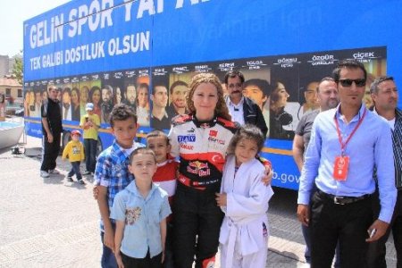 Gençlik ve Spor Bakanlığı’nın Gençlik TIR'ı Samsunlularla buluştu