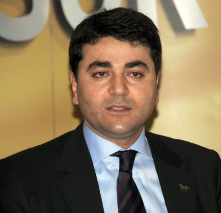 'Genel başkanın başka bir siyasi partiyi tercih etmesi yadırganmalı'